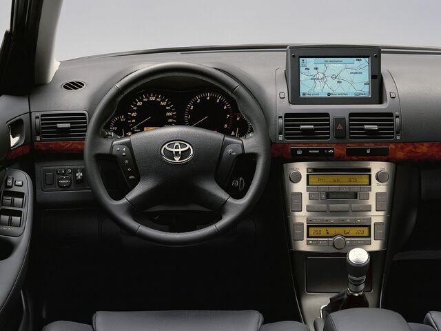 Тойота Авенсис, Универсал 2002 - 2008 Wagon (T22) 1.8