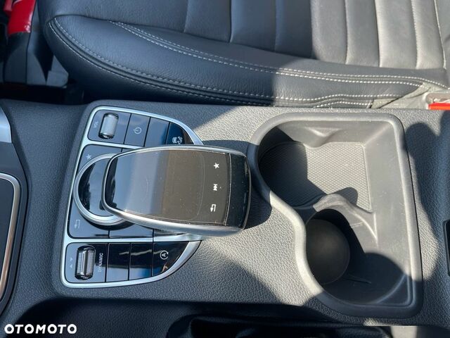 Мерседес X-Class 2019 в Европе на Automoto.ua Мерседес X-Class, объемом двигателя 2.99 л и пробегом 80 тыс. км за 41139 $, фото 12 на Automoto.ua