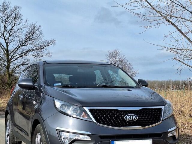 Киа Sportage, объемом двигателя 1.59 л и пробегом 73 тыс. км за 11879 $, фото 6 на Automoto.ua