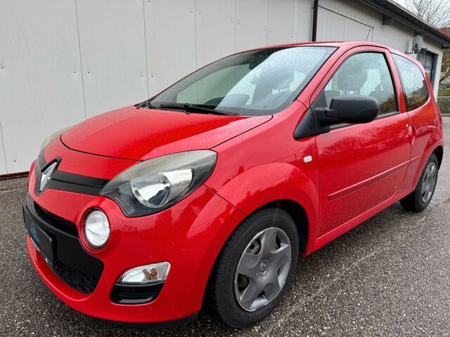 Рено Твинго 2012 в Европе на Automoto.ua Красный Рено Твинго, объемом двигателя 1.15 л и пробегом 50 тыс. км за 4999 $, фото 3 на Automoto.ua