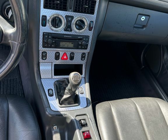 Мерседес 200 2001 в Европе на Automoto.ua Черный Мерседес 200, объемом двигателя 2 л и пробегом 171 тыс. км за 2699 $, фото 6 на Automoto.ua