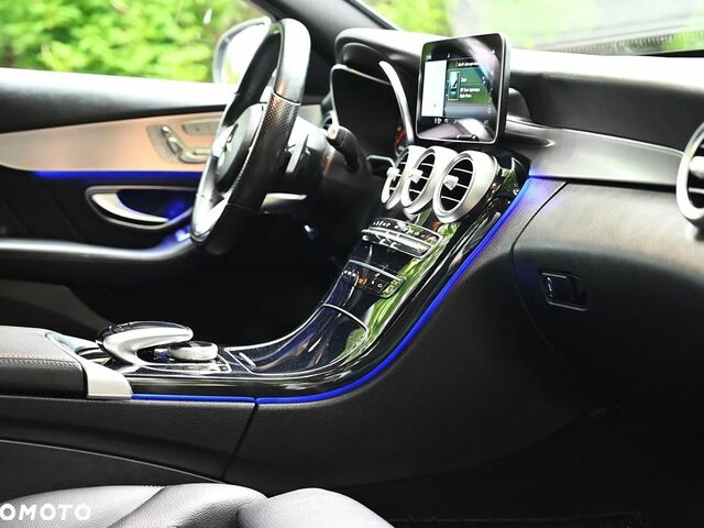 Мерседес Ц-Класс 2019 в Европе на Automoto.ua Серый Мерседес Ц-Класс, объемом двигателя 1 л и пробегом 150 тыс. км за 99900 $, фото 32 на Automoto.ua