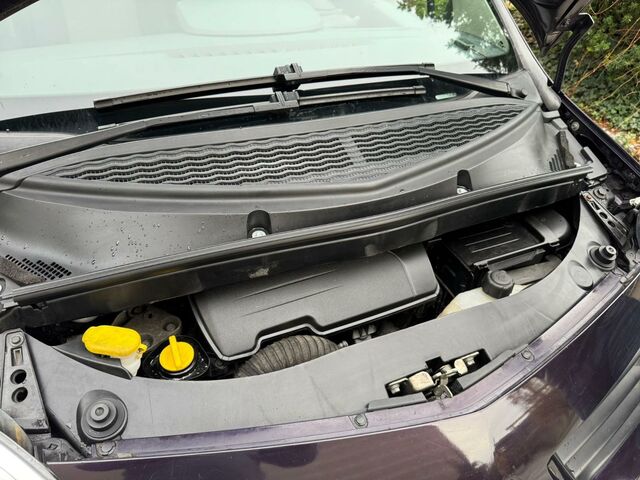 Рено Модус 2006 у Європі на Automoto.ua Синій Рено Модус, об'ємом двигуна 1.15 л та пробігом 126 тис. км за 1650 $, фото 7 на Automoto.ua