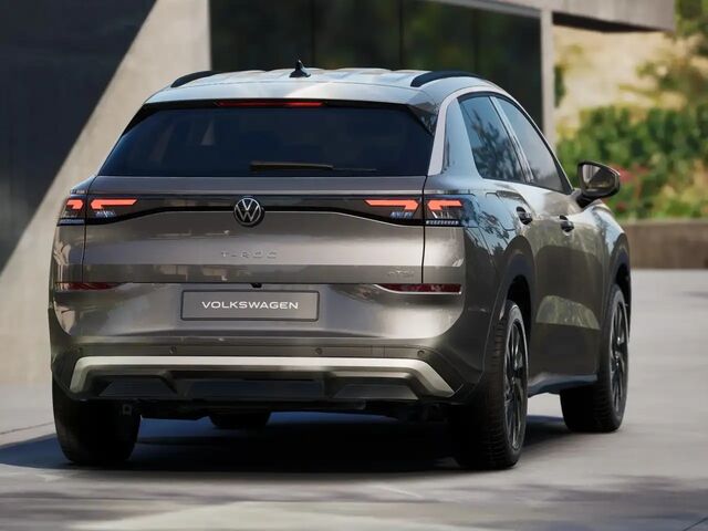 Фольксваген Ти-Рок 2025 в Европе на Automoto.ua Серый Фольксваген Ти-Рок, объемом двигателя 1.5 л и пробегом 15 тыс. км за 48395 $, фото 4 на Automoto.ua