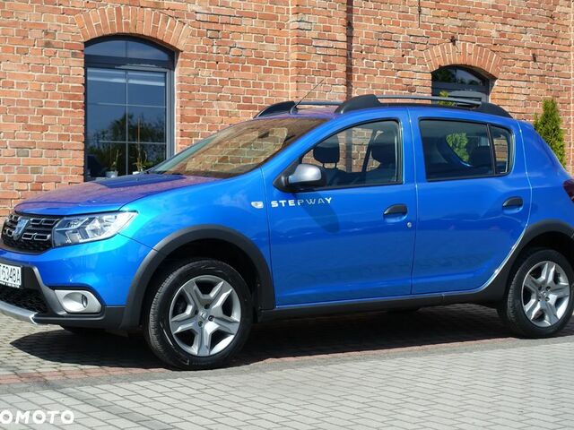 Дачія Sandero StepWay, об'ємом двигуна 1 л та пробігом 70 тис. км за 9050 $, фото 1 на Automoto.ua