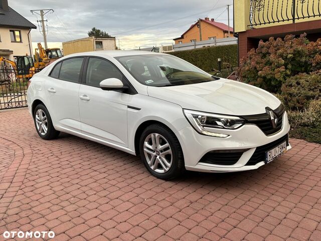 Рено Меган 2019 в Европе на Automoto.ua Белый Рено Меган, объемом двигателя 1 л и пробегом 183 тыс. км за 7846 $, фото 1 на Automoto.ua
