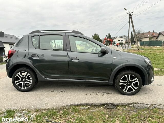 Дачия Sandero StepWay, объемом двигателя 0.9 л и пробегом 33 тыс. км за 8359 $, фото 9 на Automoto.ua