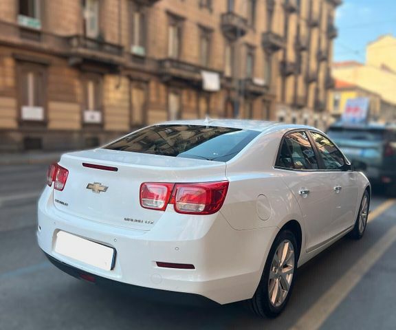 Шевроле Малібу 2014 у Європі на Automoto.ua Білий Шевроле Малібу, об'ємом двигуна 1.96 л та пробігом 166 тис. км за 9232 $, фото 5 на Automoto.ua