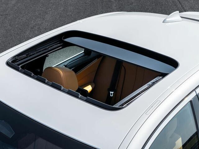 BMW 5 Series 2023 люк на даху Підібрати BMW 5 серії з люком на даху