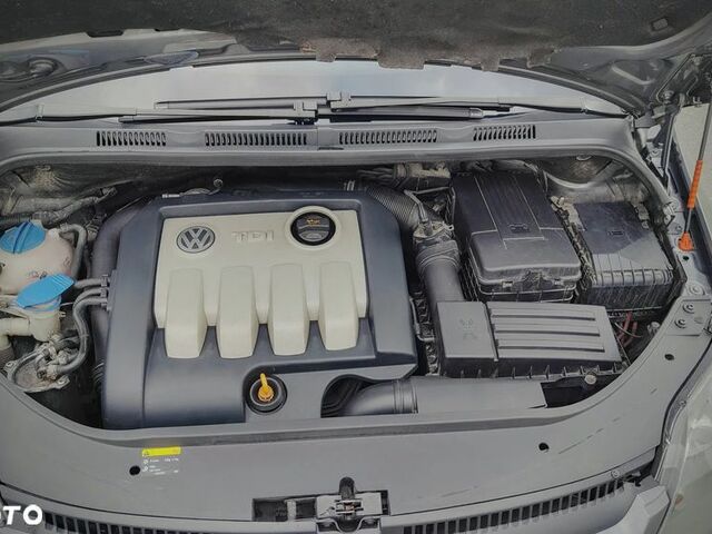 Фольксваген Гольф Плюс, объемом двигателя 1.9 л и пробегом 294 тыс. км за 2268 $, фото 7 на Automoto.ua
