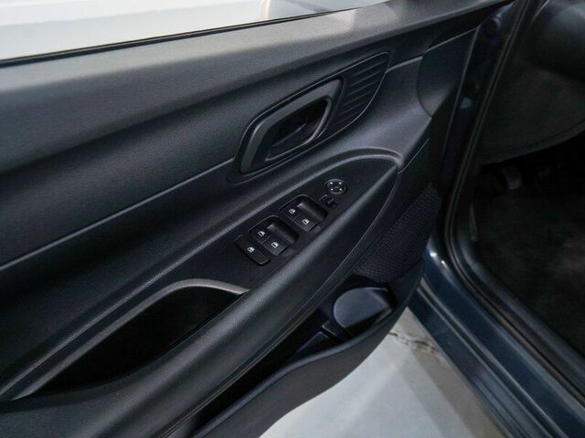 Хендай і20 2022 у Європі на Automoto.ua Синій Хендай і20, об'ємом двигуна 1 л та пробігом 72 тис. км за 16908 $, фото 17 на Automoto.ua