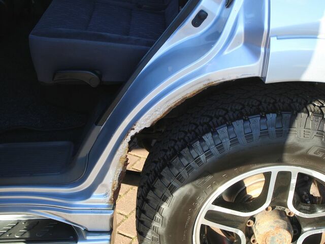 Міцубісі Паджеро 2006 у Європі на Automoto.ua Срібний Міцубісі Паджеро, об'ємом двигуна 3.2 л та пробігом 161 тис. км за 8152 $, фото 6 на Automoto.ua