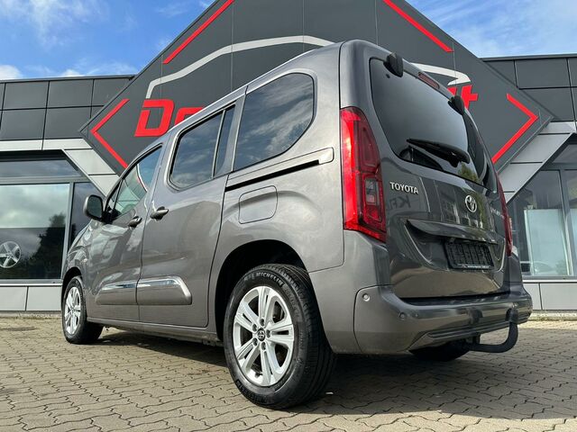 Тойота Proace Verso 2021 у Європі на Automoto.ua Тойота Proace Verso, об'ємом двигуна 1.2 л та пробігом 43 тис. км за 21890 $, фото 17 на Automoto.ua