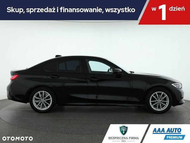 БМВ 3 Серія, об'ємом двигуна 2 л та пробігом 39 тис. км за 26566 $, фото 6 на Automoto.ua