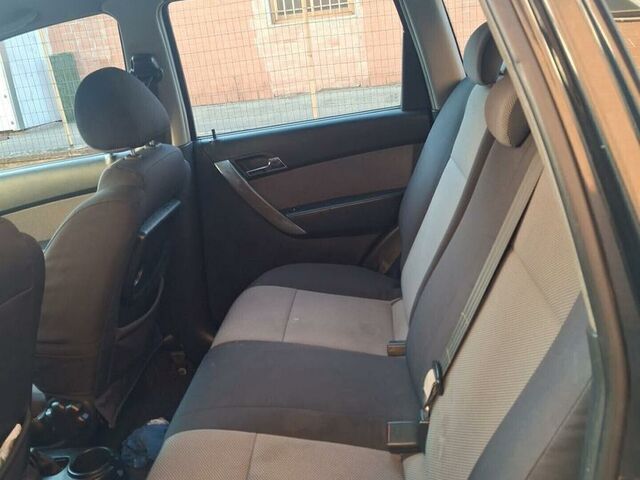 Шевроле Авео 2009 у Європі на Automoto.ua Чорний Шевроле Авео, об'ємом двигуна 1.21 л та пробігом 299 тис. км за 999 $, фото 7 на Automoto.ua