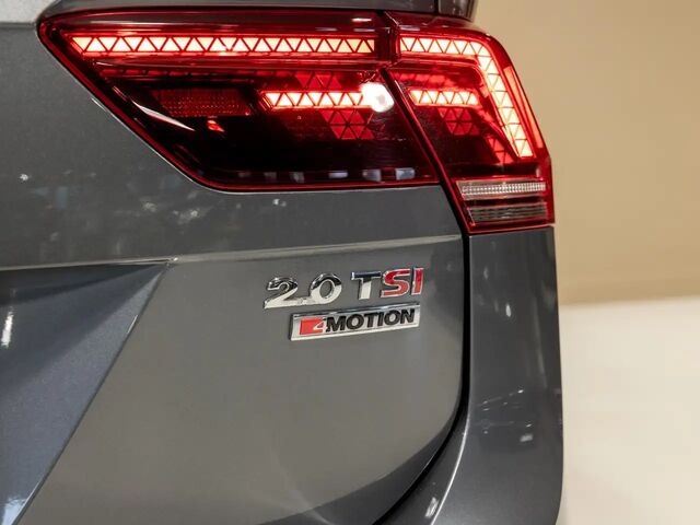 Фольксваген Tiguan Allspace 2020 в Европе на Automoto.ua Серый Фольксваген Tiguan Allspace, объемом двигателя 1.98 л и пробегом 118 тыс. км за 41949 $, фото 13 на Automoto.ua