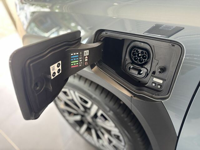 Рено R 4 2025 в Европе на Automoto.ua Серый Рено R 4, объемом двигателя 0 л и пробегом 10 тыс. км за 41438 $, фото 39 на Automoto.ua