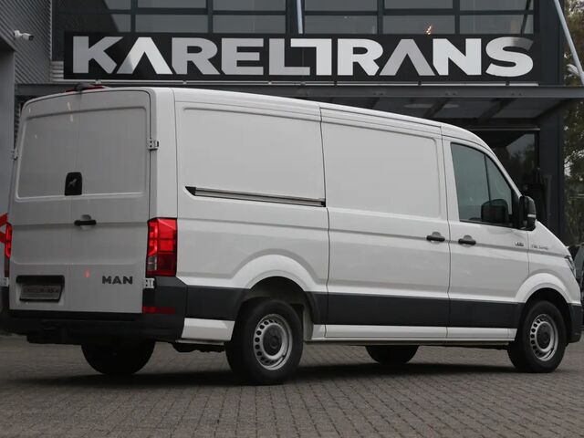 Фольксваген Крафтер 2022 в Европе на Automoto.ua Белый Фольксваген Крафтер, объемом двигателя 1.97 л и пробегом 37826 тыс. км за 45920 $, фото 7 на Automoto.ua