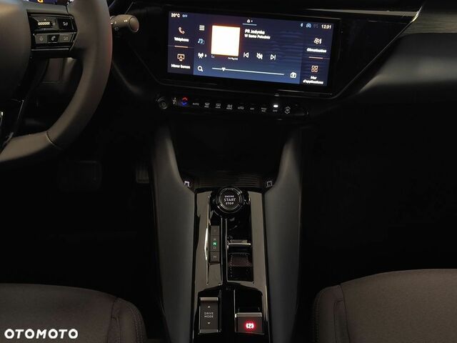 Альфа Ромео Джуніор 2025 у Європі на Automoto.ua Чорний Альфа Ромео Джуніор, об'ємом двигуна 1 л та пробігом 1 тис. км за 28330 $, фото 11 на Automoto.ua