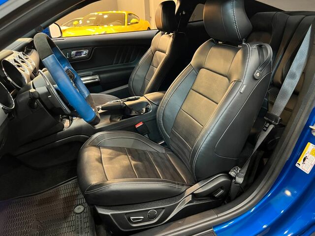 Синий Форд Мустанг, объемом двигателя 5.04 л и пробегом 31 тыс. км за 43010 $, фото 9 на Automoto.ua