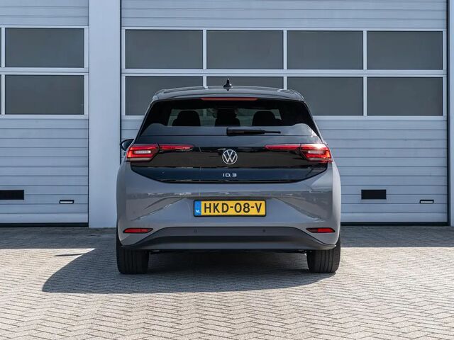 Фольксваген ID.3 2025 в Европе на Automoto.ua Серый Фольксваген ID.3, объемом двигателя 0 л и пробегом 5 тыс. км за 47119 $, фото 8 на Automoto.ua