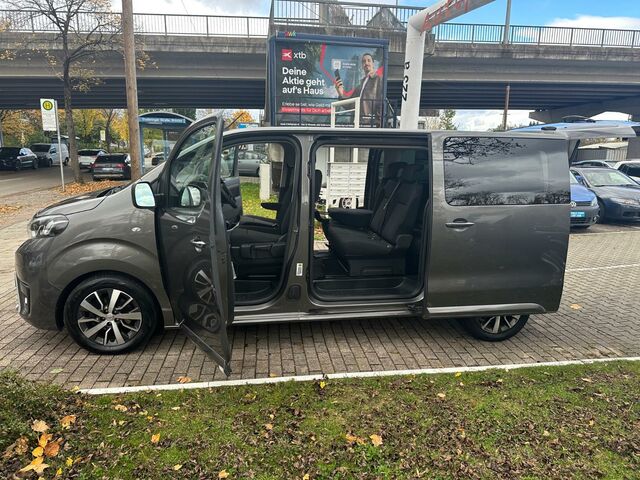 Тойота Proace Verso 2019 у Європі на Automoto.ua Тойота Proace Verso, об'ємом двигуна 2 л та пробігом 139 тис. км за 16900 $, фото 19 на Automoto.ua