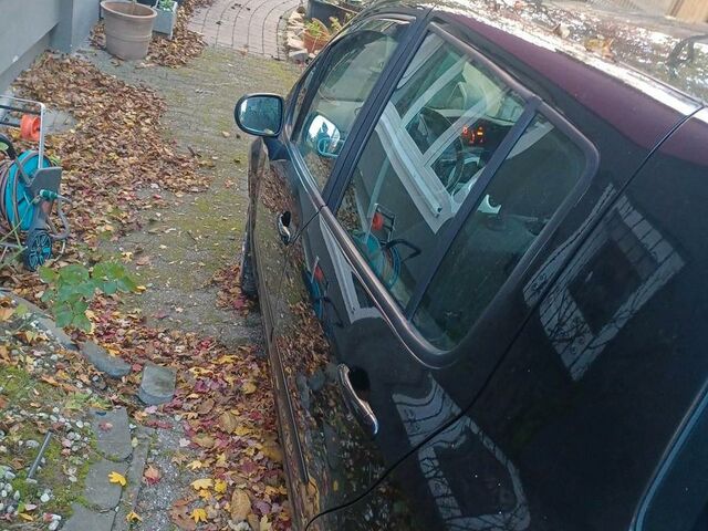 Рено Модус 2008 в Европе на Automoto.ua Рено Модус, объемом двигателя 0 л и пробегом 200 тыс. км за 1500 $, фото 6 на Automoto.ua