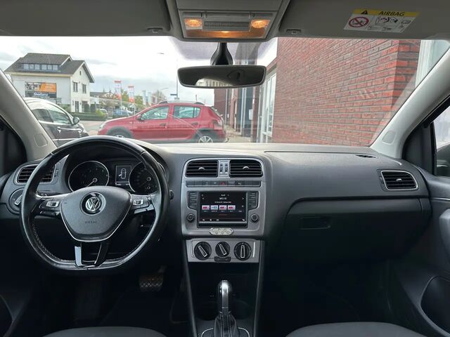 Фольксваген Поло 2015 у Європі на Automoto.ua Сірий Фольксваген Поло, об'ємом двигуна 1.2 л та пробігом 124 тис. км за 12743 $, фото 2 на Automoto.ua