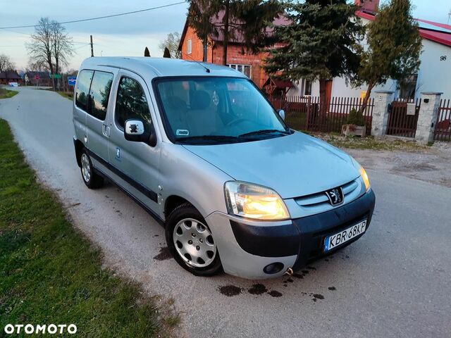 Пежо Партнер вант.-пас., об'ємом двигуна 2 л та пробігом 290 тис. км за 756 $, фото 1 на Automoto.ua