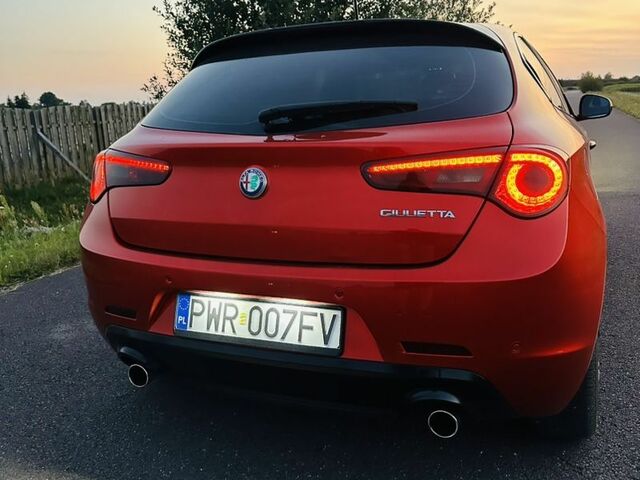 Альфа Ромео Giulietta, об'ємом двигуна 1.96 л та пробігом 185 тис. км за 5594 $, фото 3 на Automoto.ua