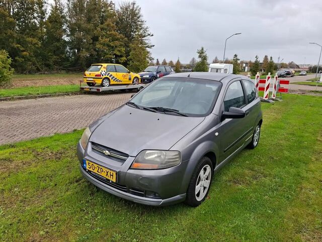 Шевроле Калос 2008 в Европе на Automoto.ua Серый Шевроле Калос, объемом двигателя 1.15 л и пробегом 126 тыс. км за 1743 $, фото 2 на Automoto.ua