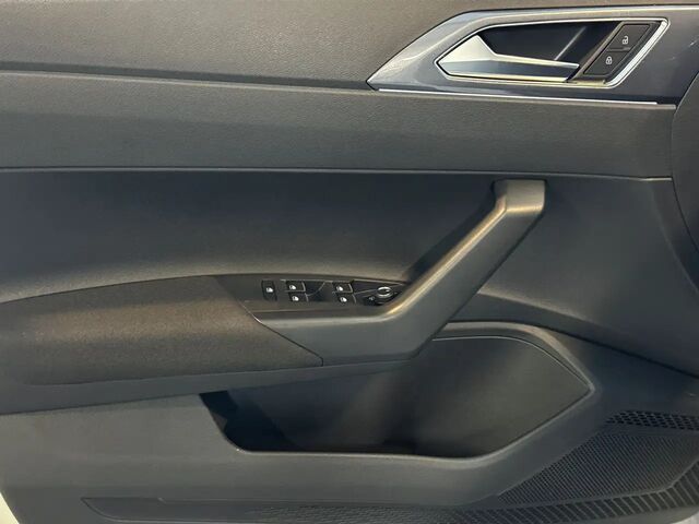 Фольксваген Polo GTI 2024 у Європі на Automoto.ua Білий Фольксваген Polo GTI, об'ємом двигуна 1.98 л та пробігом 2 тис. км за 38995 $, фото 8 на Automoto.ua