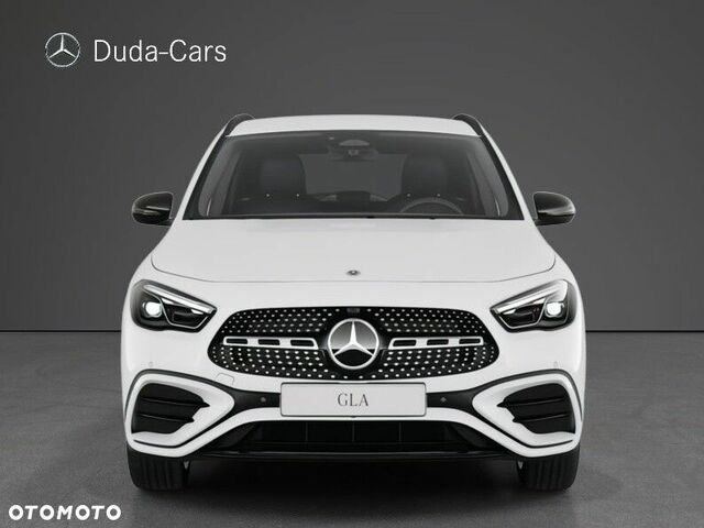 Мерседес ГЛА-Клас 2025 у Європі на Automoto.ua Білий Мерседес ГЛА-Клас, об'ємом двигуна 1 л та пробігом 1 тис. км за 47531 $, фото 1 на Automoto.ua