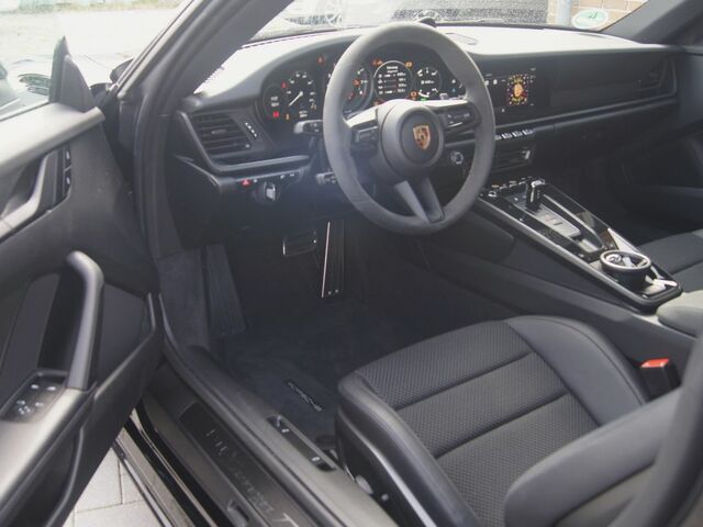 Черный Порше 911, объемом двигателя 2.98 л и пробегом 4 тыс. км за 151172 $, фото 9 на Automoto.ua