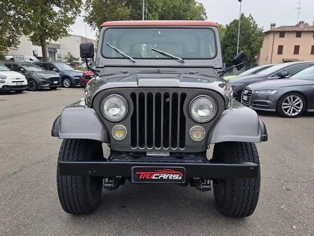 Джип CJ-7 1980 в Европе на Automoto.ua Серый Джип CJ-7, объемом двигателя 4.98 л и пробегом 96 тыс. км за 30270 $, фото 1 на Automoto.ua