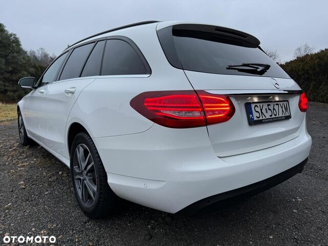 Мерседес Ц-Класс 2015 в Европе на Automoto.ua Белый Мерседес Ц-Класс, объемом двигателя 1 л и пробегом 280 тыс. км за 49900 $, фото 21 на Automoto.ua