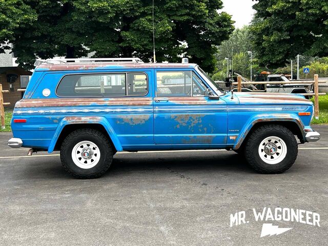 Синій Джип Wagoneer, об'ємом двигуна 0 л та пробігом 111 тис. км за 48913 $, фото 1 на Automoto.ua