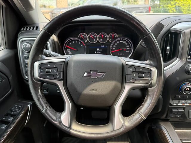 Шевроле Сильверадо 2021 в Европе на Automoto.ua Серый Шевроле Сильверадо, объемом двигателя 3 л и пробегом 148 тыс. км за 48792 $, фото 8 на Automoto.ua