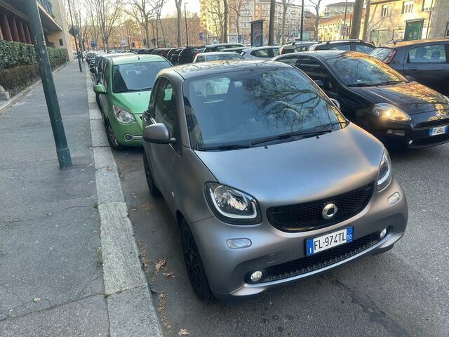 Сірий Смарт Fortwo, об'ємом двигуна 0.9 л та пробігом 93 тис. км за 15119 $, фото 2 на Automoto.ua