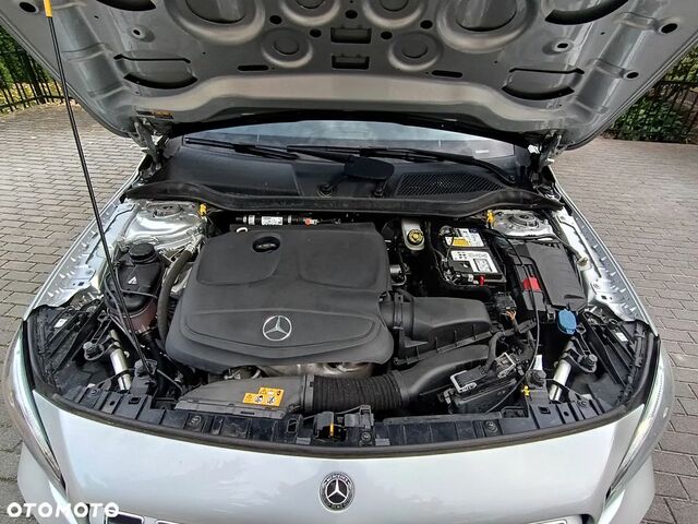 Мерседес ГЛА-Класс 2019 в Европе на Automoto.ua Серый Мерседес ГЛА-Класс, объемом двигателя 1 л и пробегом 88 тыс. км за 20218 $, фото 31 на Automoto.ua