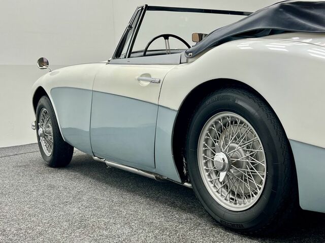 Білий austin healey Інша, об'ємом двигуна 2.91 л та пробігом 1 тис. км за 43519 $, фото 12 на Automoto.ua