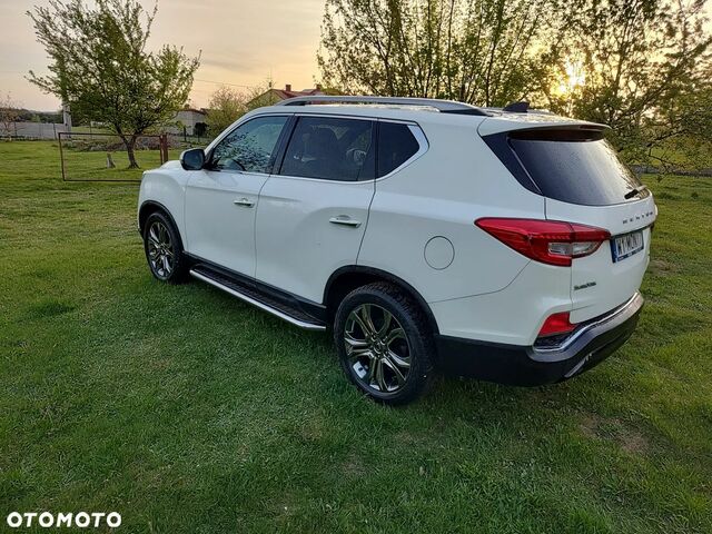 Cанг Йонг Rexton, об'ємом двигуна 2 л та пробігом 165 тис. км за 21166 $, фото 7 на Automoto.ua