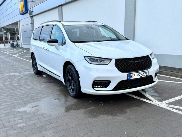 Крайслер Пасифик 2022 в Европе на Automoto.ua Белый Крайслер Пасифик, объемом двигателя 3.61 л и пробегом 100 тыс. км за 159000 $, фото 12 на Automoto.ua