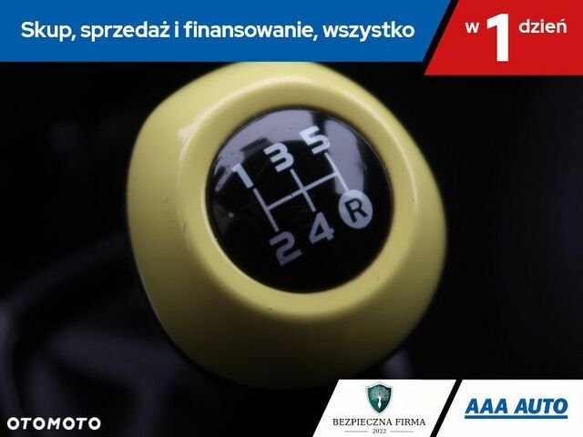 Тойота Айго, об'ємом двигуна 1 л та пробігом 58 тис. км за 8855 $, фото 16 на Automoto.ua