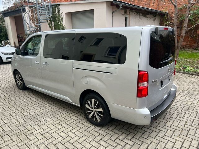 Тойота Proace Verso 2018 в Европе на Automoto.ua Серый Тойота Proace Verso, объемом двигателя 2 л и пробегом 170 тыс. км за 19999 $, фото 5 на Automoto.ua