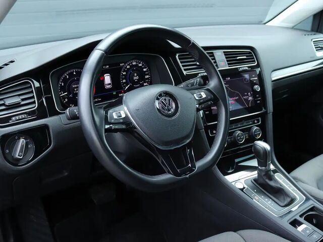 Фольксваген Гольф Вариант 2018 в Европе на Automoto.ua Серый Фольксваген Гольф Вариант, объемом двигателя 1.5 л и пробегом 57 тыс. км за 24898 $, фото 7 на Automoto.ua