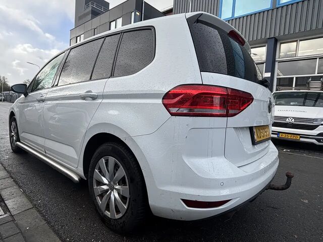 Фольксваген Туран 2016 у Європі на Automoto.ua Білий Фольксваген Туран, об'ємом двигуна 1.97 л та пробігом 119 тис. км за 14566 $, фото 7 на Automoto.ua