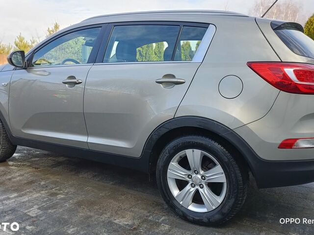 Киа Sportage, объемом двигателя 1.69 л и пробегом 219 тыс. км за 8207 $, фото 10 на Automoto.ua