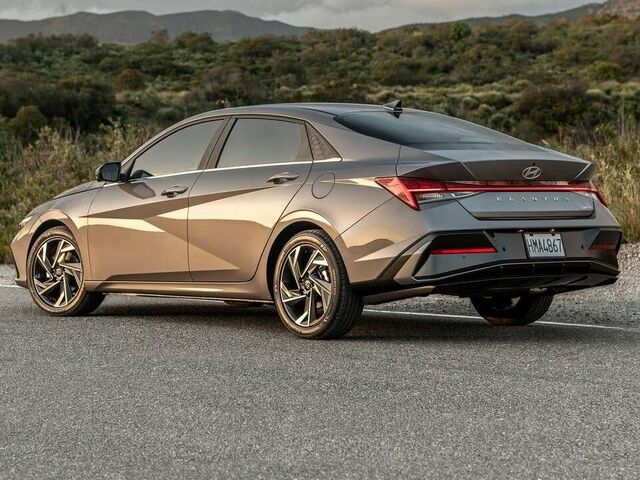 Технические характеристики Hyundai Elantra 2024