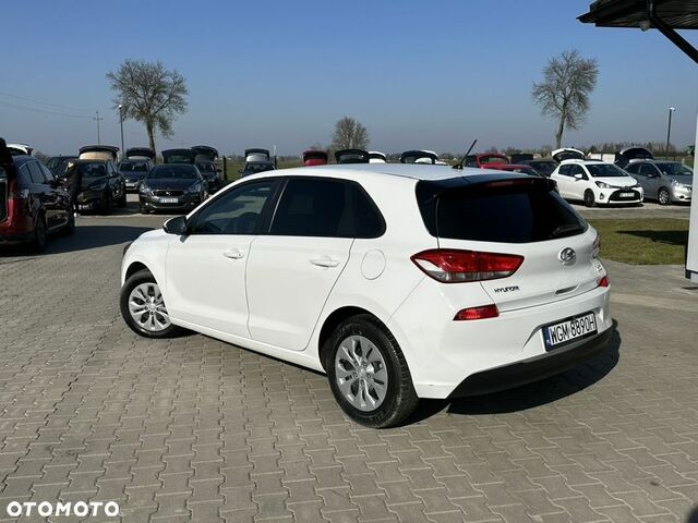 Хендай i30, об'ємом двигуна 1.58 л та пробігом 164 тис. км за 8834 $, фото 3 на Automoto.ua